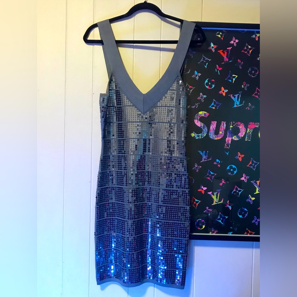 Stunning 🤩 Marciano Guess Grey & Silver Sequins Dress